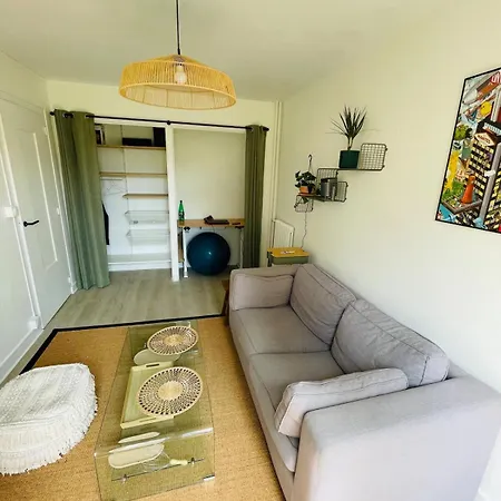Appartamento Cozy And Bright With Private Parking Nantes