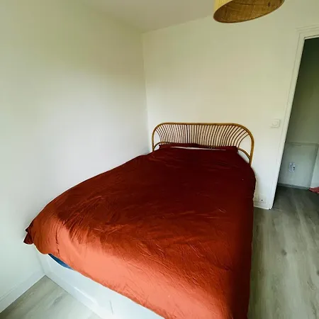 Cozy And Bright With Private Parking Nantes